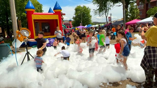 The Ultimate Foam foam party