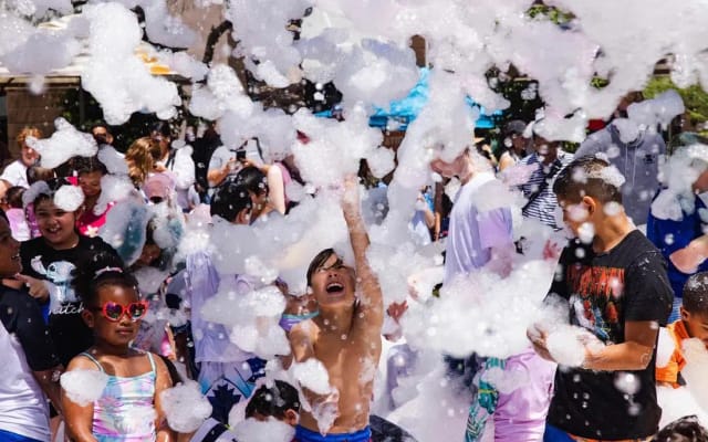 The Foam Avalanche foam party